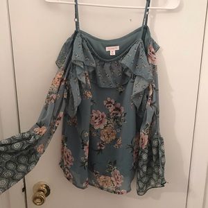 Off the shoulder long sleeve floral shirt